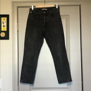 Levi’s Wedgie straight 27